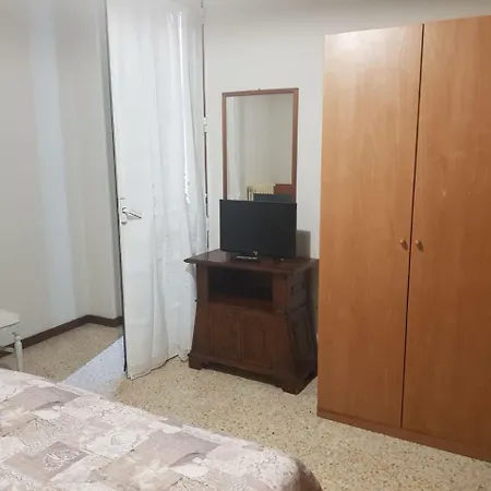 Sabatelli Bed And Car Guest house